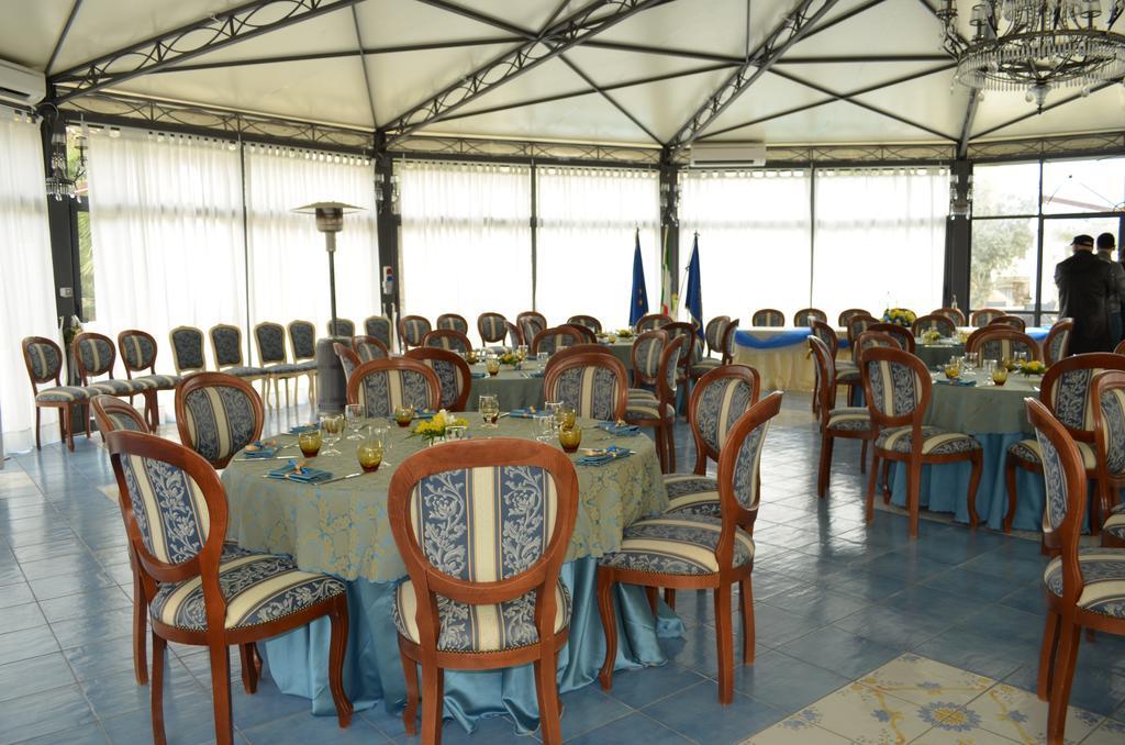 Hotel San Leo Sessa Aurunca Exterior photo
